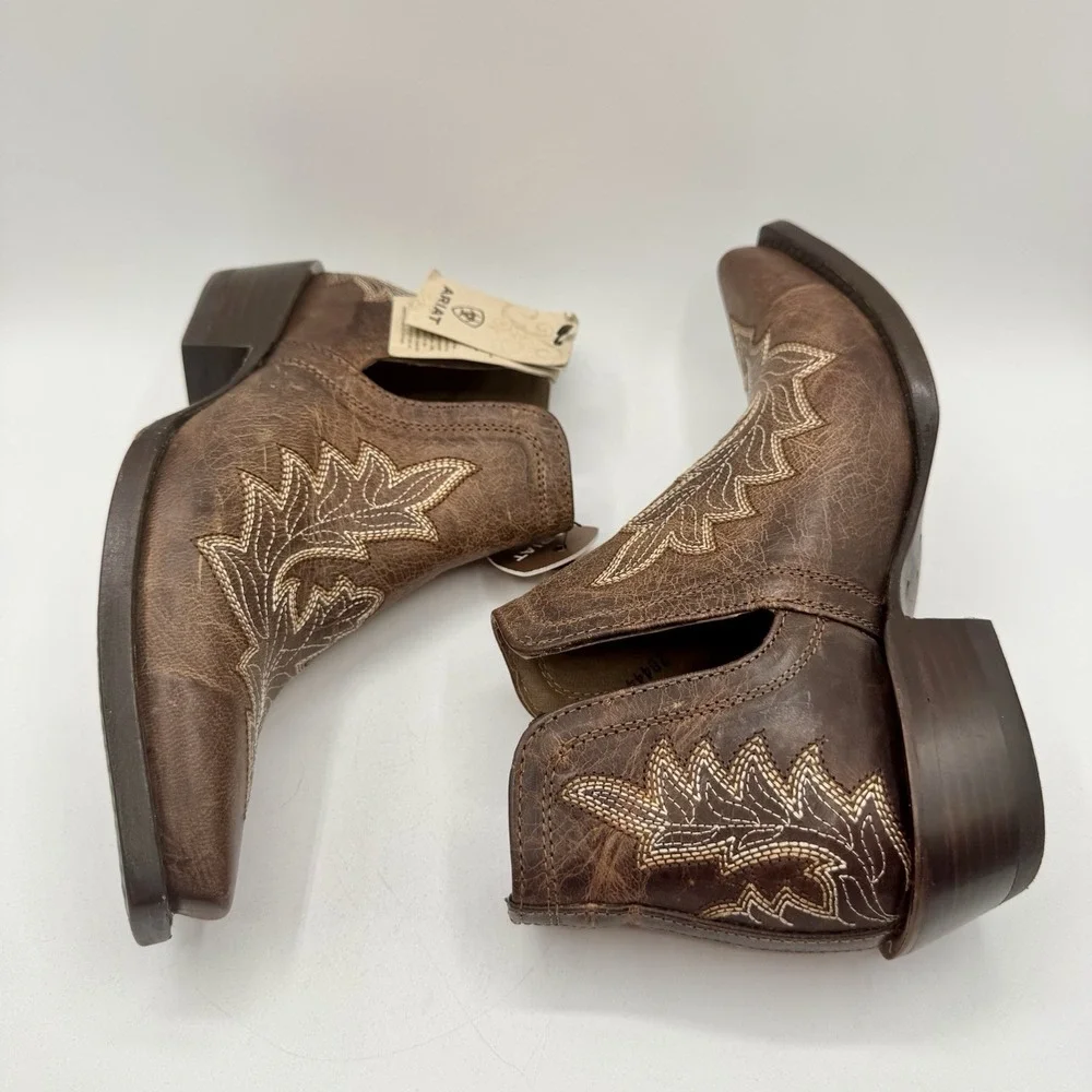 Ariat Dixon Low‎ Heel  Boots Women's Size 7 Rhino Tan Leather Snip Toe